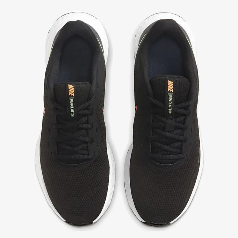 Nike REVOLUTION 5 