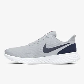 Nike REVOLUTION 5 