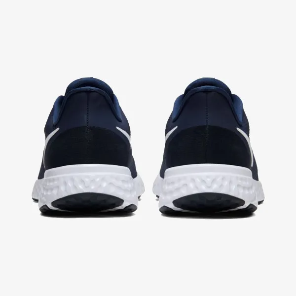 Nike REVOLUTION 5 