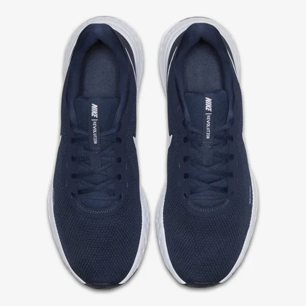 Nike REVOLUTION 5 
