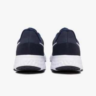 Nike Revolution 5 
