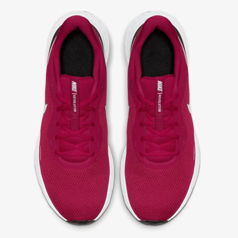 Nike REVOLUTION 5 