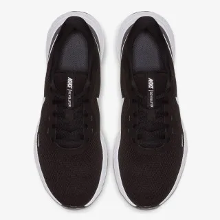 Nike REVOLUTION 5 