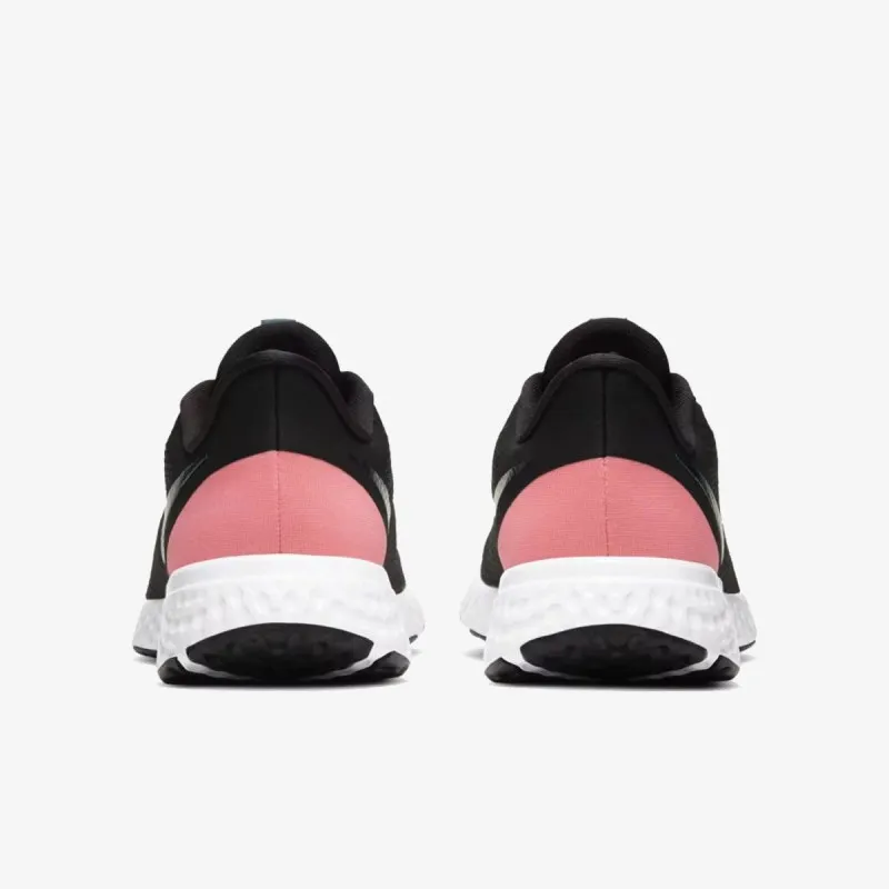 Nike WMNS REVOLUTION 5 