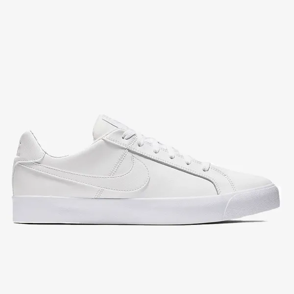 Nike Tenisice COURT ROYALE AC 