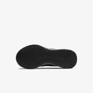 Nike REVOLUTION 5 