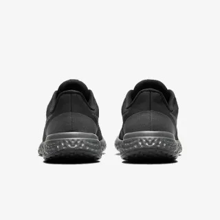 Nike REVOLUTION 5 