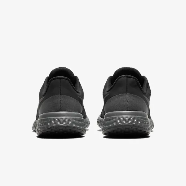Nike REVOLUTION 5 