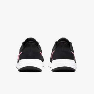 Nike REVOLUTION 5 