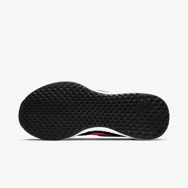 Nike REVOLUTION 5 