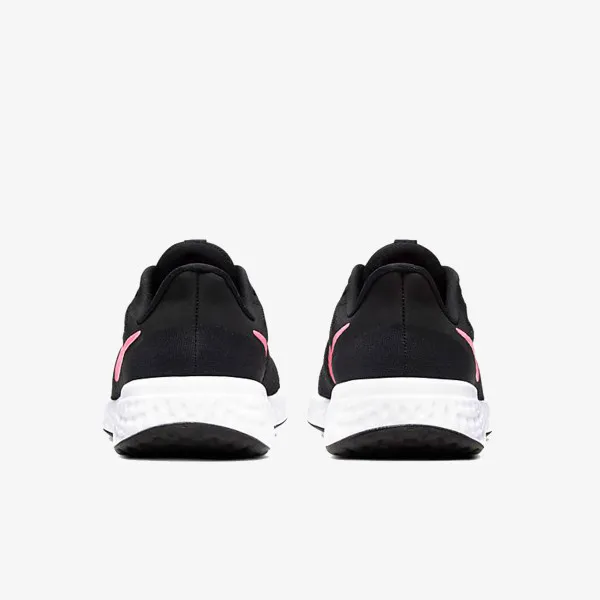 Nike REVOLUTION 5 