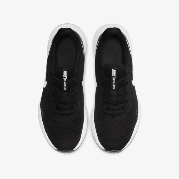 Nike Revolution 5 