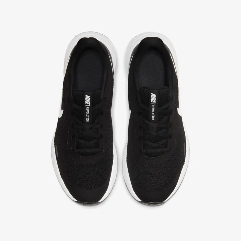 Nike Revolution 5 