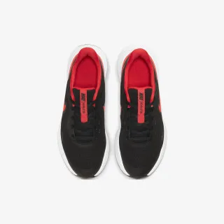 Nike REVOLUTION 5 