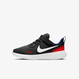 Nike REVOLUTION 5 