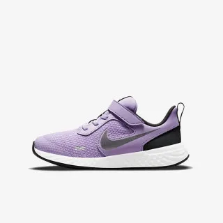 Nike Revolution 5 