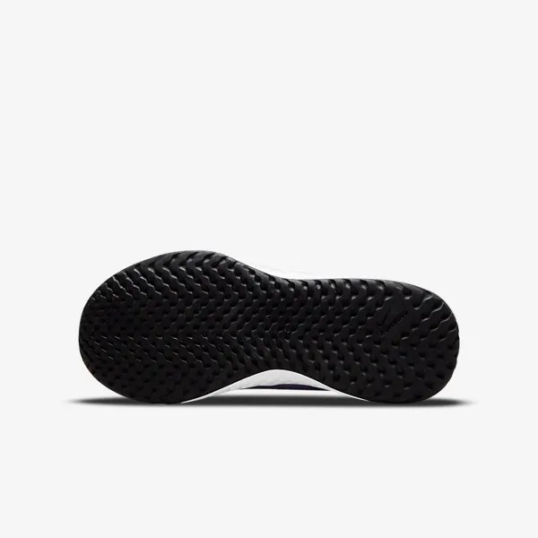 Nike Revolution 5 