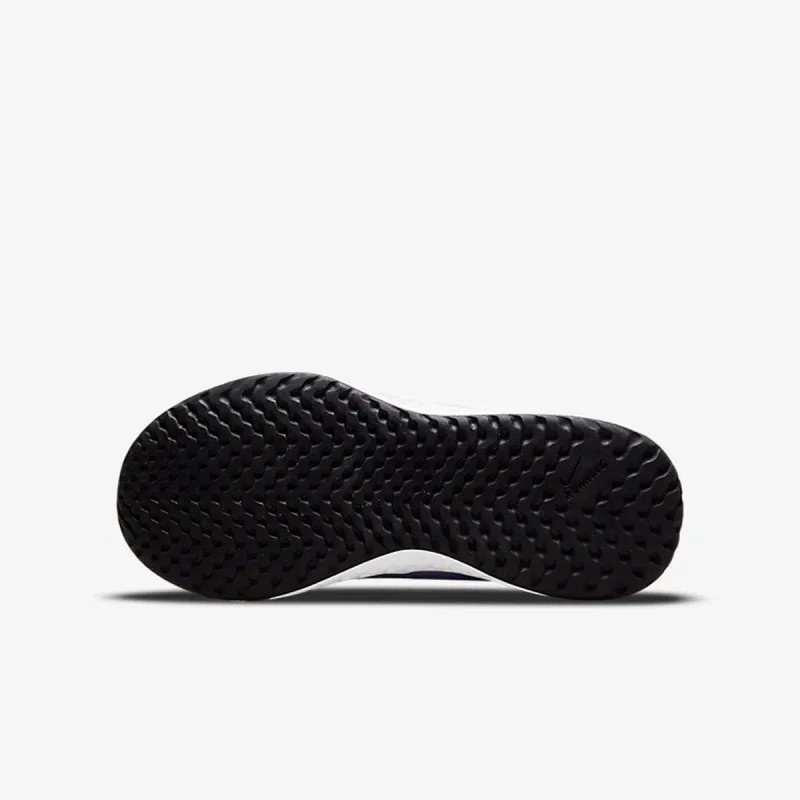 Nike Revolution 5 