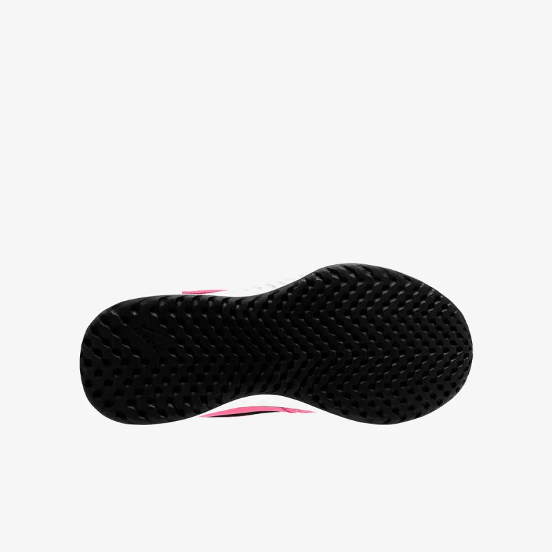 Nike REVOLUTION 5 