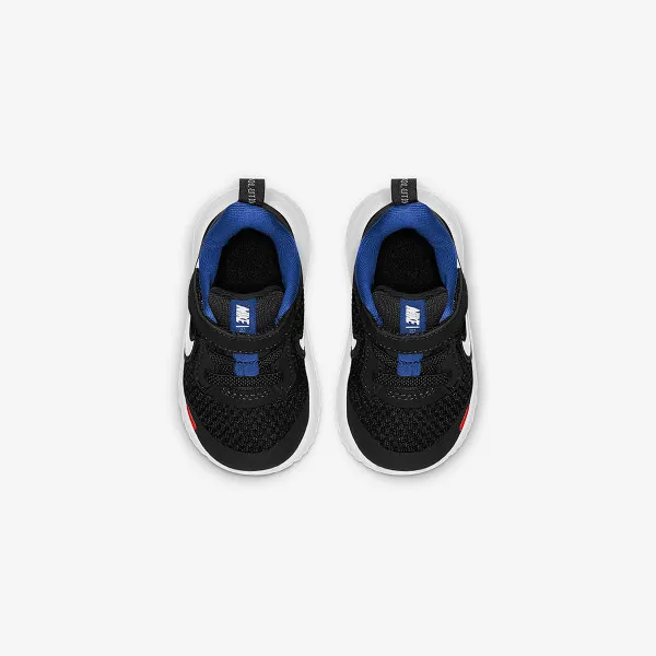 Nike REVOLUTION 5 