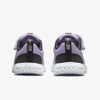 Nike Revolution 5 