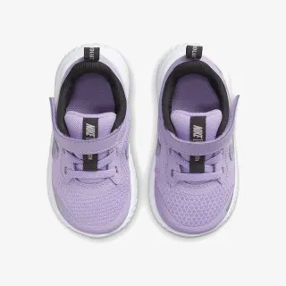 Nike Revolution 5 