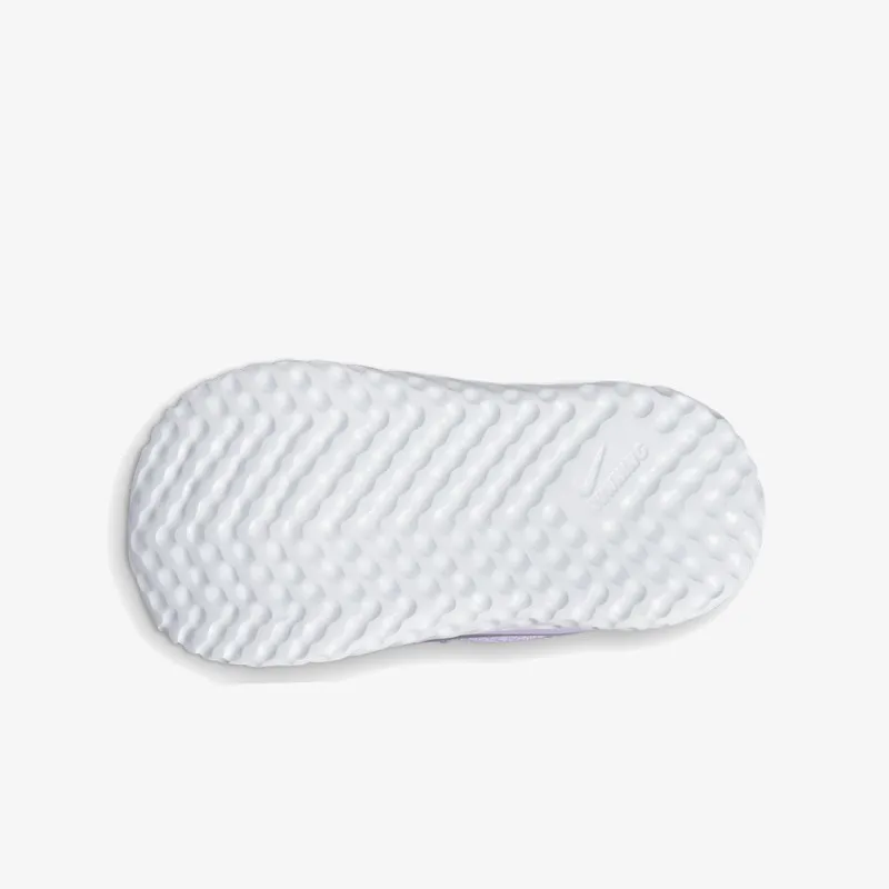 Nike Revolution 5 
