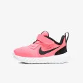 Nike REVOLUTION 5 