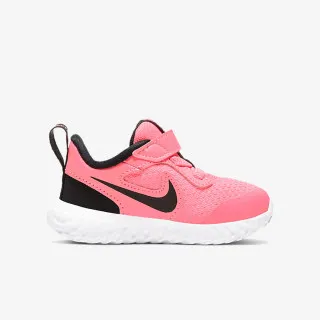 Nike REVOLUTION 5 