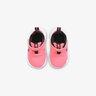 Nike REVOLUTION 5 