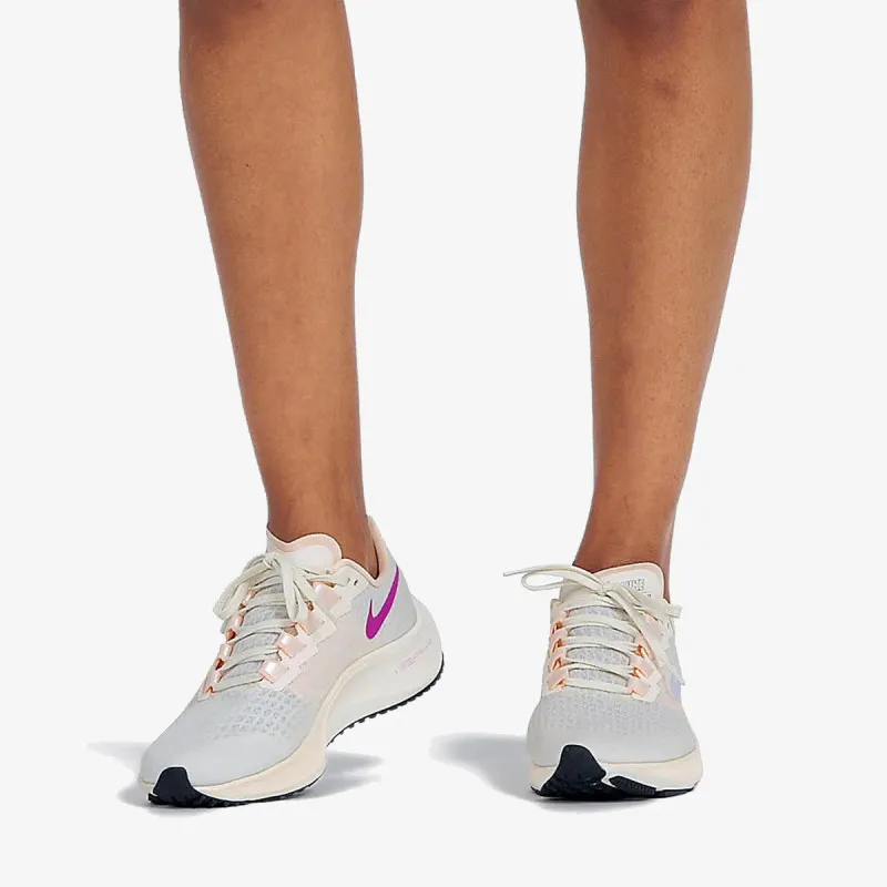 Nike AIR ZOOM PEGASUS 37 