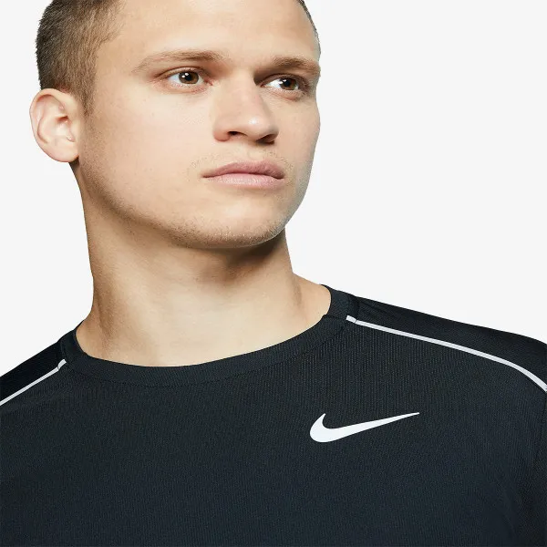 Nike M NK ELMNT CREW 3.0 
