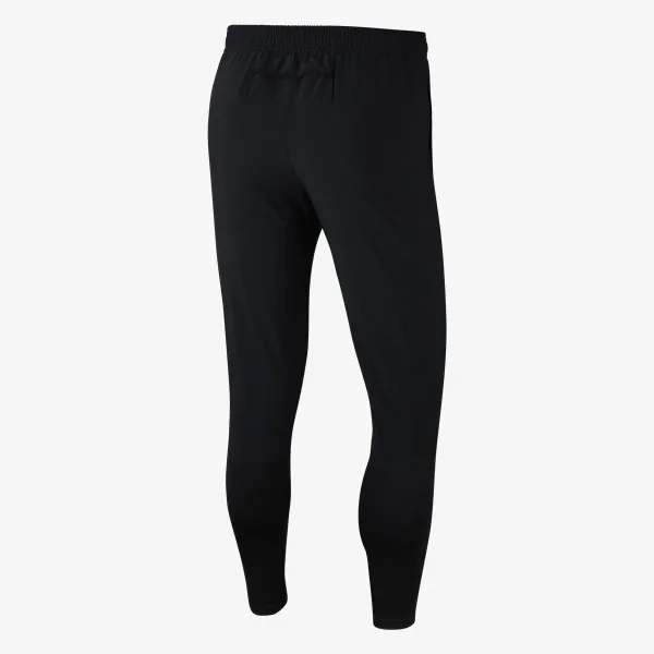 Nike M NK PHNM ESSN HYB 