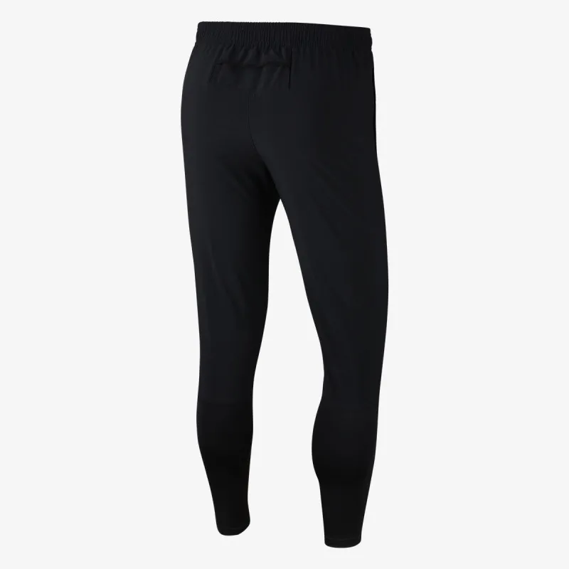 Nike M NK PHNM ESSN HYB 