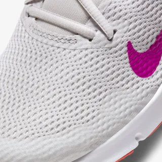 Nike WMNS LEGEND ESSENTIAL 