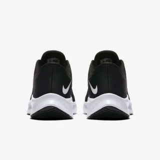 Nike QUEST 3 