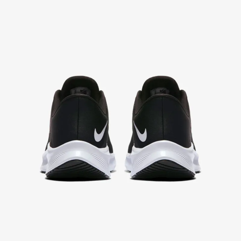Nike QUEST 3 