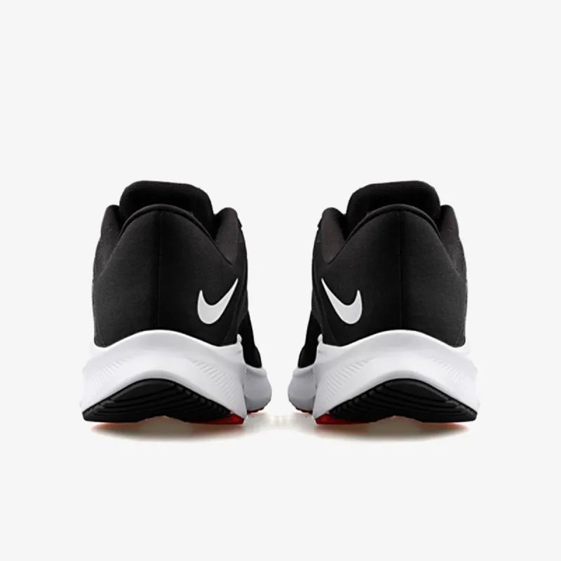 Nike QUEST 3 