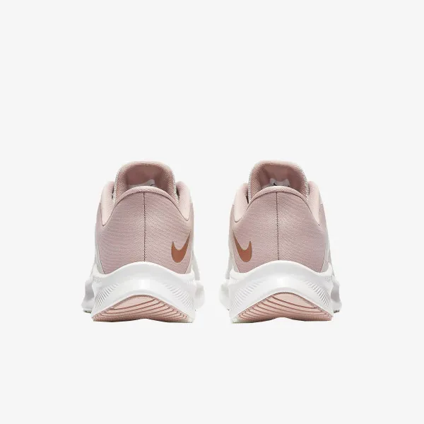Nike WMNS QUEST 3 