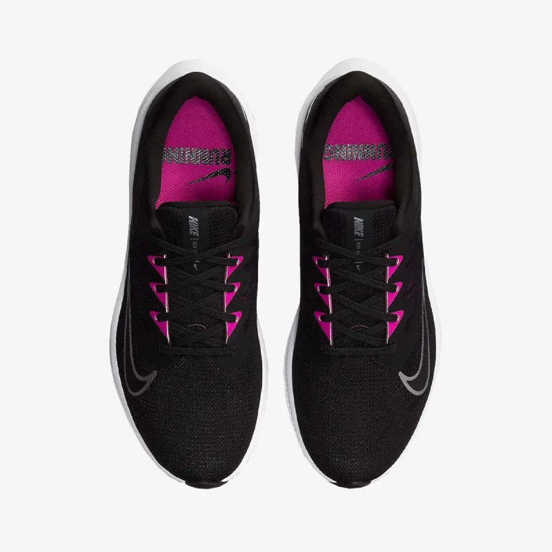 Nike WMNS QUEST 3 