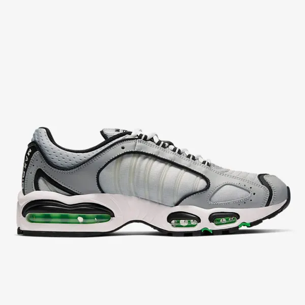 Nike AIR MAX TAILWIND IV 