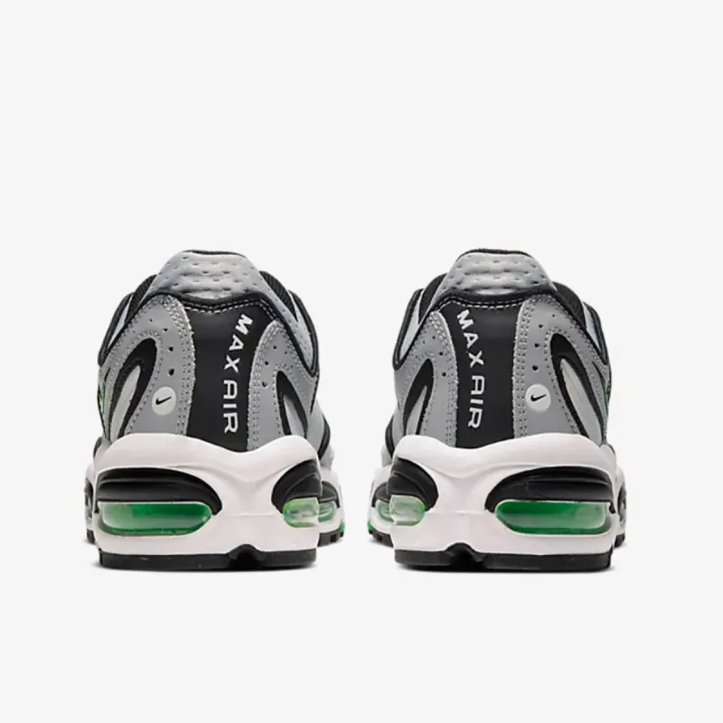 Nike AIR MAX TAILWIND IV 