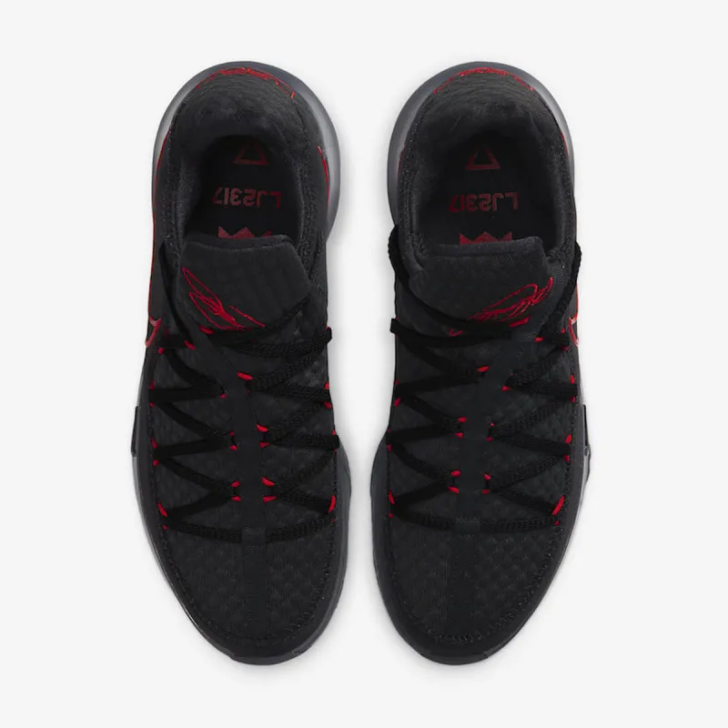 Nike LEBRON XVII LOW 