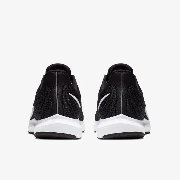 Nike QUEST 2 