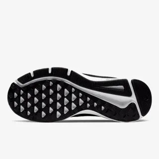 Nike WMNS QUEST 2 