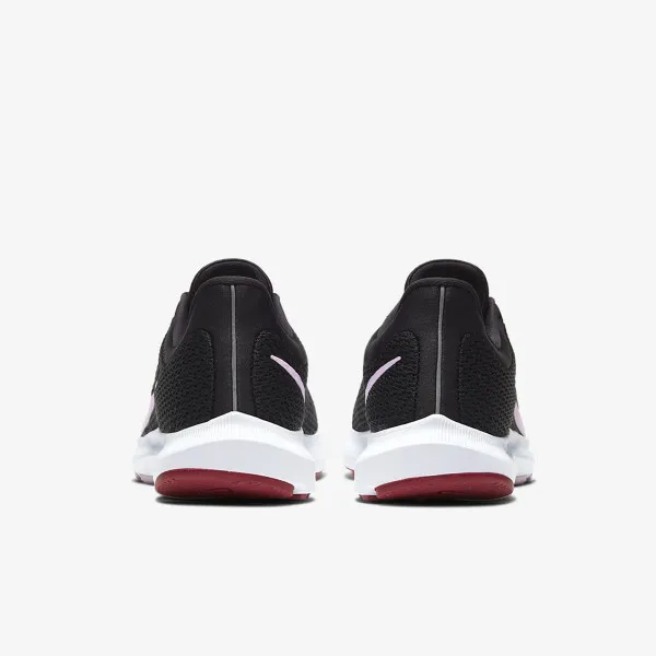 Nike WMNS QUEST 2 