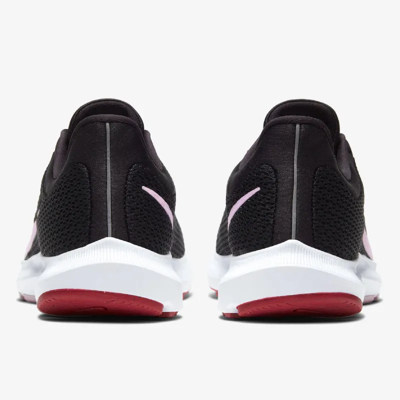 Nike WMNS QUEST 2 