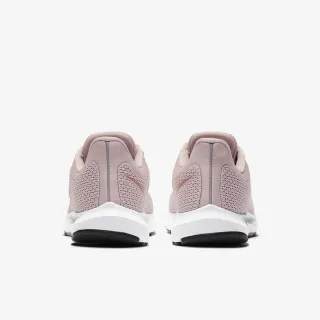 Nike WMNS QUEST 2 