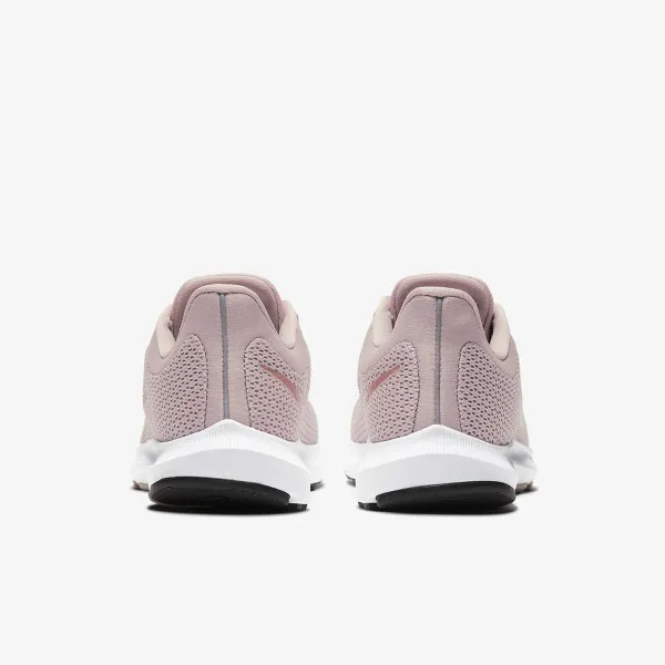 Nike WMNS QUEST 2 