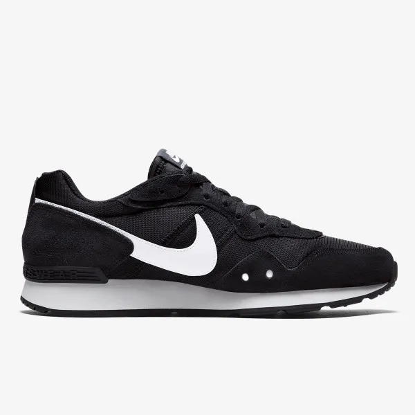 Nike Tenisice Venture Runner 